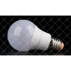 Світлодіодна лампочка LEDSTAR 10W E27 4000K STANDARD A60